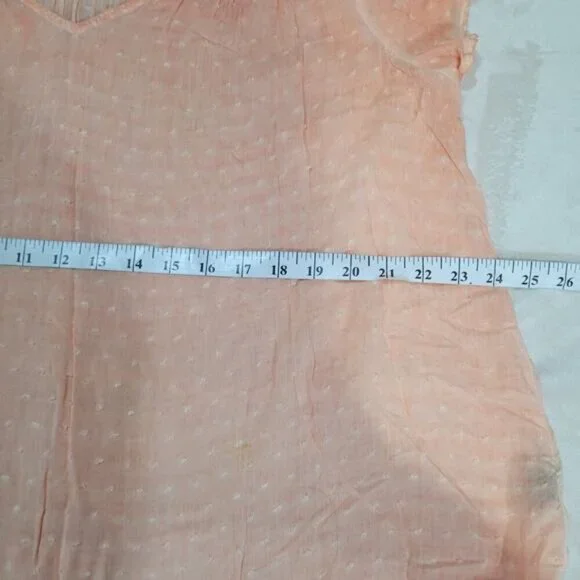 Torrid Peach Swiss Dot Smocked Top - Size Large - Picture 9 of 11